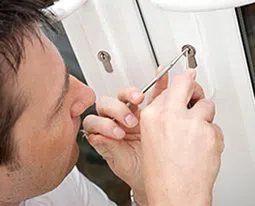 Gallery Locksmith Store Longboat Key, FL 941-564-3371 Gallery Locksmith Store Longboat Key, FL 941-564-3371 - 16-Emergency-Unlock