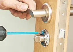 Gallery Locksmith Store Longboat Key, FL 941-564-3371 - 6-Lock-Repair